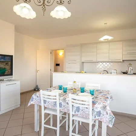 Sunrise House With Sea View - Happy Apartment