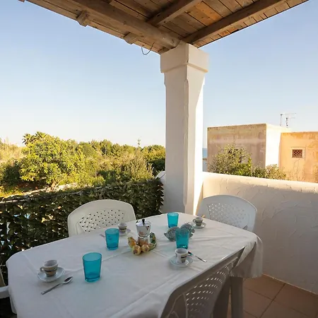 Sunrise House With Sea View - Happy Apartment